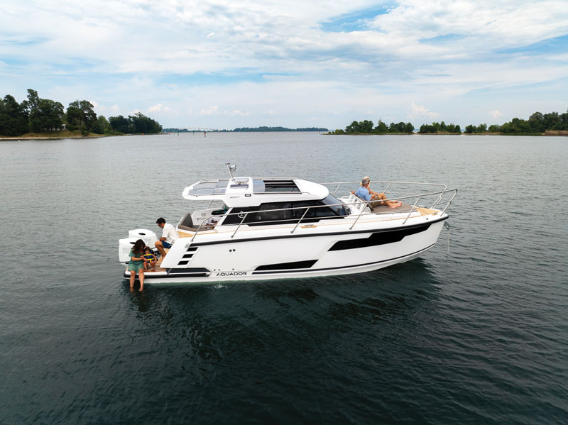 powerboat