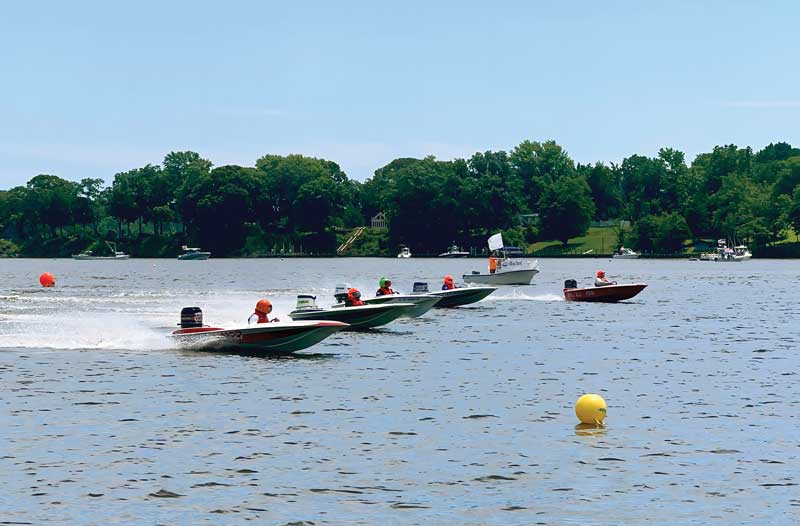 vintage race boat