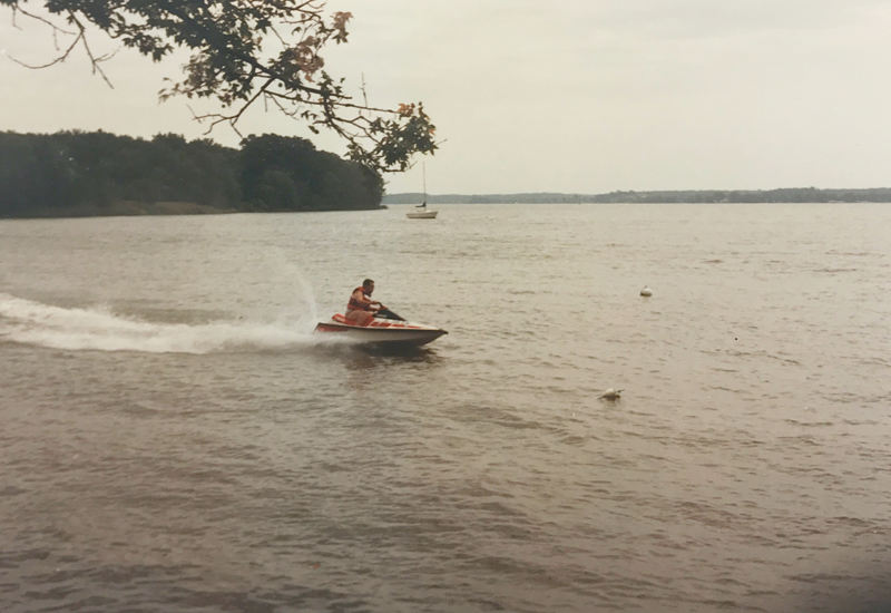 jetskis