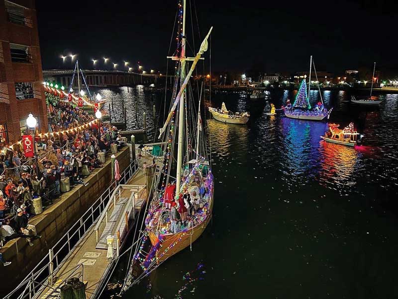 chesapeake bay lighted boat parades