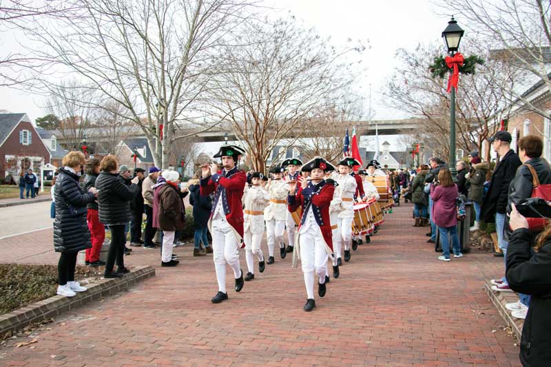 chesapeake bay lighted boat parades