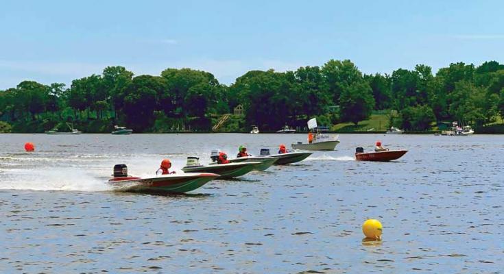 vintage race boats