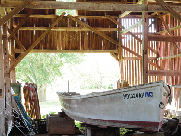 The deadrise skiff as he found her in an Eastern Shore barn. The deadrise skiff as he found her in an Eastern Shore barn.