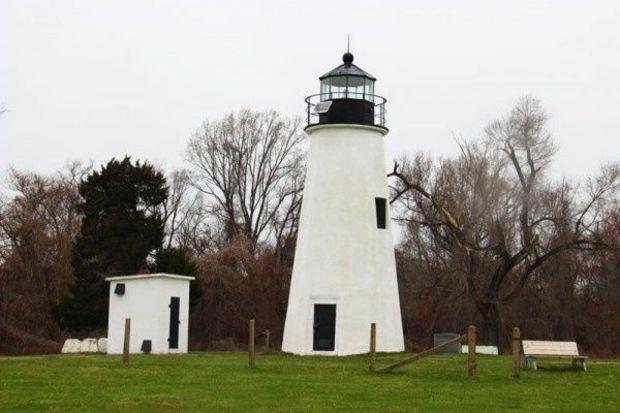 The Turkey Point Lighthouse, located at the southern tip of the Elk Neck peninsula.
