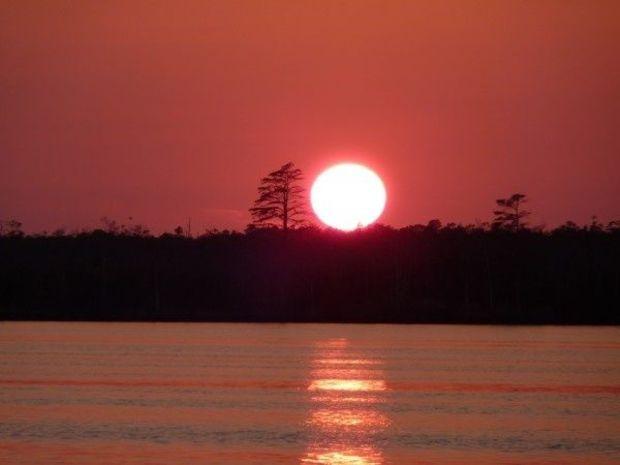 Almost night on the Alligator River.