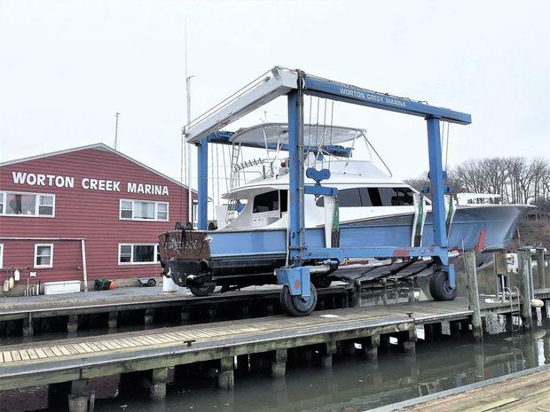 Afunday, the salvaged Spencer 74, arrives at Worton Creek Marina in Chestertown, MD, for repairs and rebuilding. Photo by Patrick Callahan
