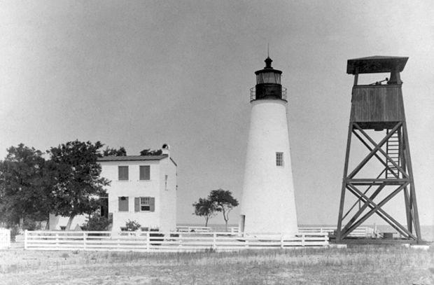 The Keeper's Dwelling, lighthouse, and fog bell tower (L to R) in 1828. Photo courtesy U.S. Coast Guard The Keeper's Dwelling, lighthouse, and fog bell tower (L to R) in 1828. Photo courtesy U.S. Coast Guard