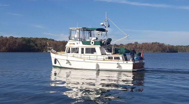 Irish Lady Too heading down the Tenn-Tom (Tennessee–Tombigbee Waterway).