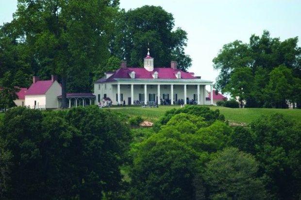 Mount Vernon from the Potomac River. Mount Vernon from the Potomac River.