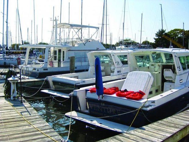 Chesapeake Boating Club members may choose between Albin 28s and an Express Trawler among other powerboat and sailboat options.