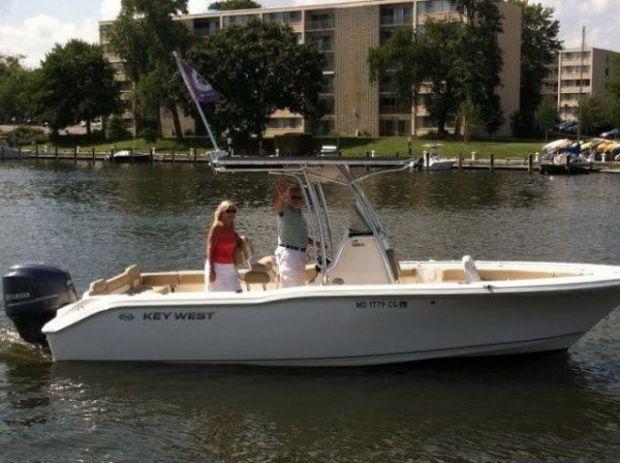Happy Club members on a Key West 239FS. Happy Club members on a Key West 239FS.