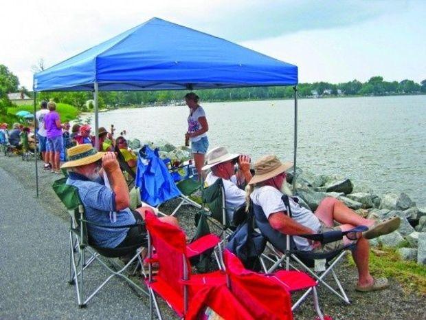 Hanging out on shore in style. Photo by PropTalk Hanging out on shore in style. Photo by PropTalk