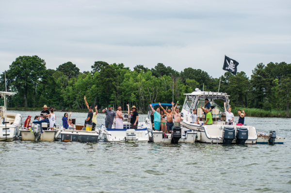 There's a party on the water, spectating at Thunder on the Narrows. Photo by Walter Cooper There's a party on the water, spectating at Thunder on the Narrows. Photo by Walter Cooper