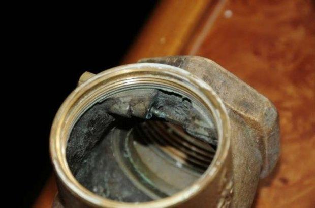 Metallic "swing" check valves have two common failure modes, stuck shut and stuck open. Another weakness is the failure of the gate's pivot pin, as is shown here. In all of these cases, unless the valve is disassembled there is no outward appearance of failure. Metallic "swing" check valves have two common failure modes, stuck shut and stuck open. Another weakness is the failure of the gate's pivot pin, as is shown here. In all of these cases, unless the valve is disassembled there is no outward appearance of failure.
