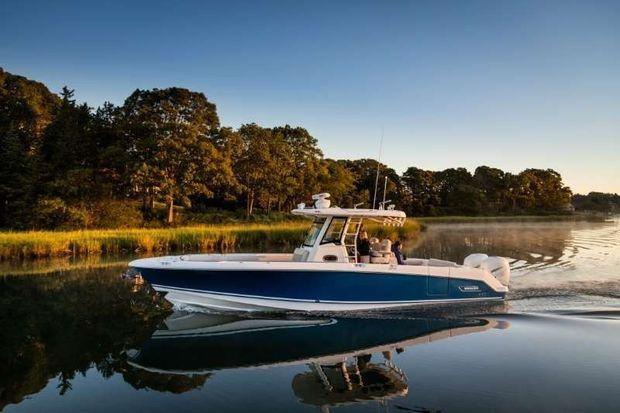 Local dealers say that this is the boat you bomb down to the Bahamas on. Local dealers say that this is the boat you bomb down to the Bahamas on.